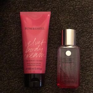 Bombshell Victoria’s secret mist and lotion new